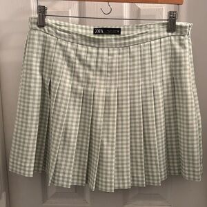 Pleated Zara Skort